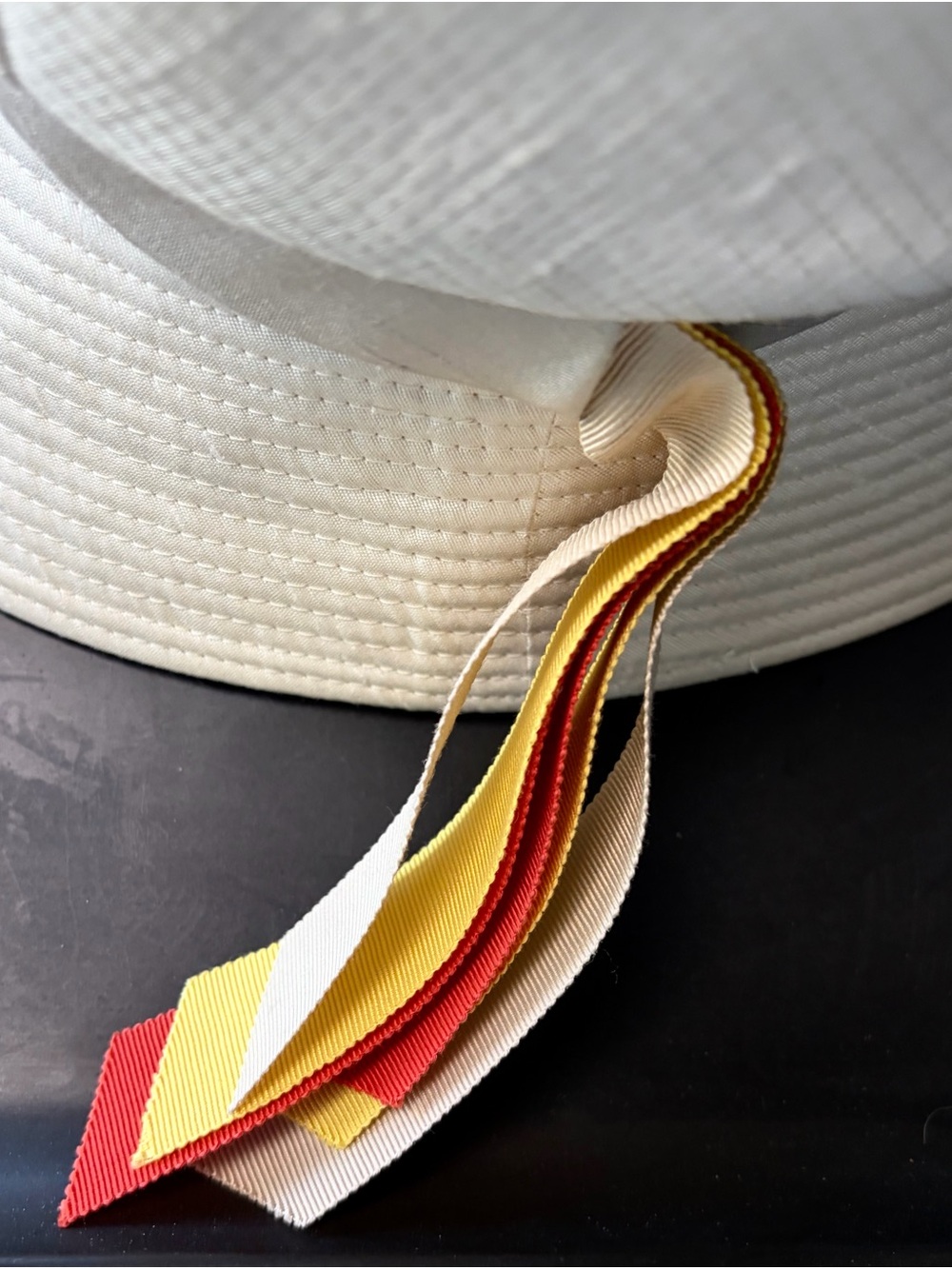 Schiaparelli Vintage 50/60s Wide-Brim Ribbed Sun Hat, ribbon Tail, 23”/58cm EUC🦄 - Picture 15 of 15